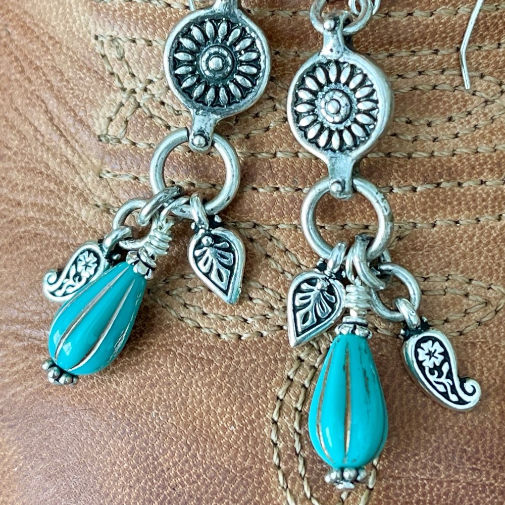 ARTISAN Earrings “Southwestern Charm” Dangles - Picture 3 of 6